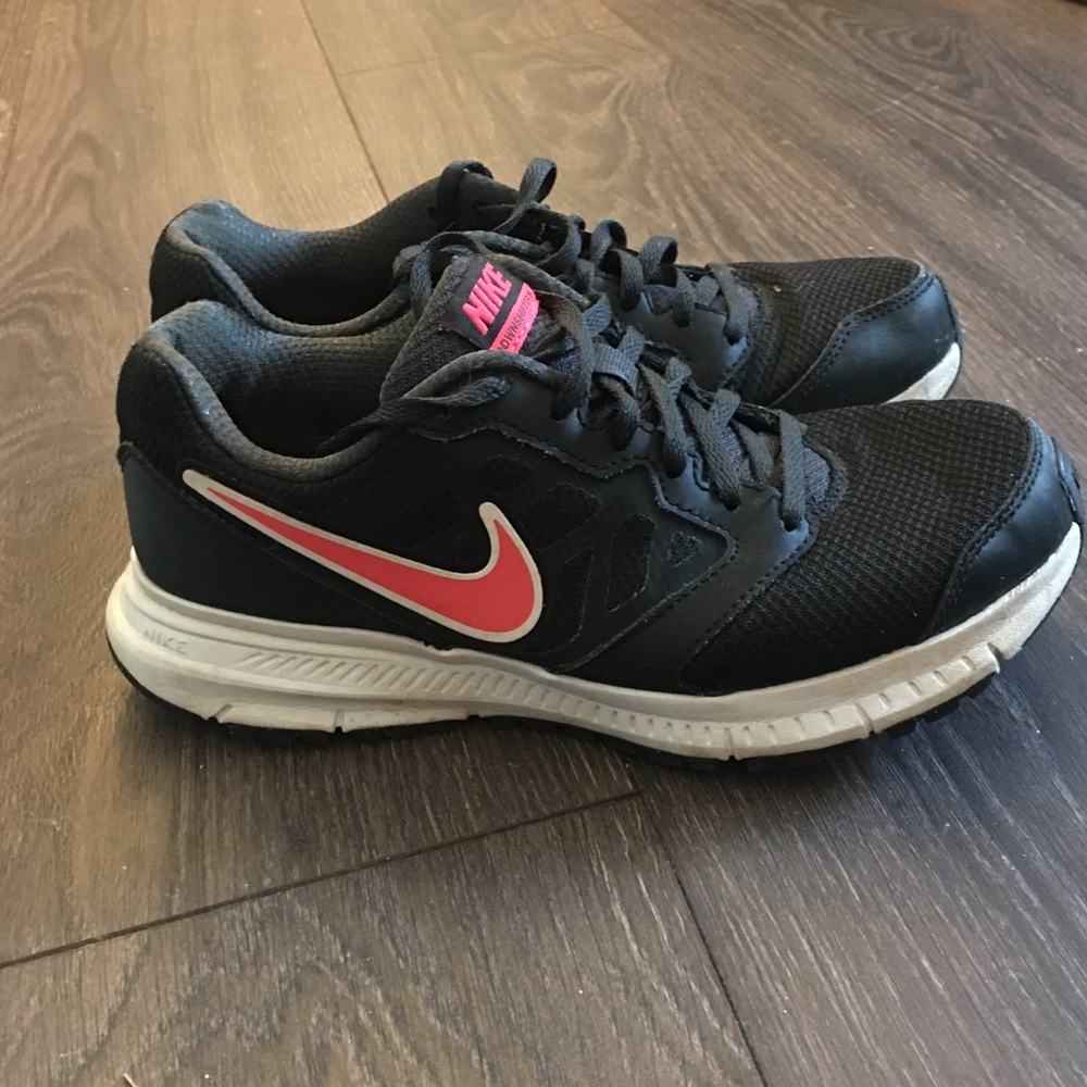 Nike Women’s Sneakers- Downshifter 6